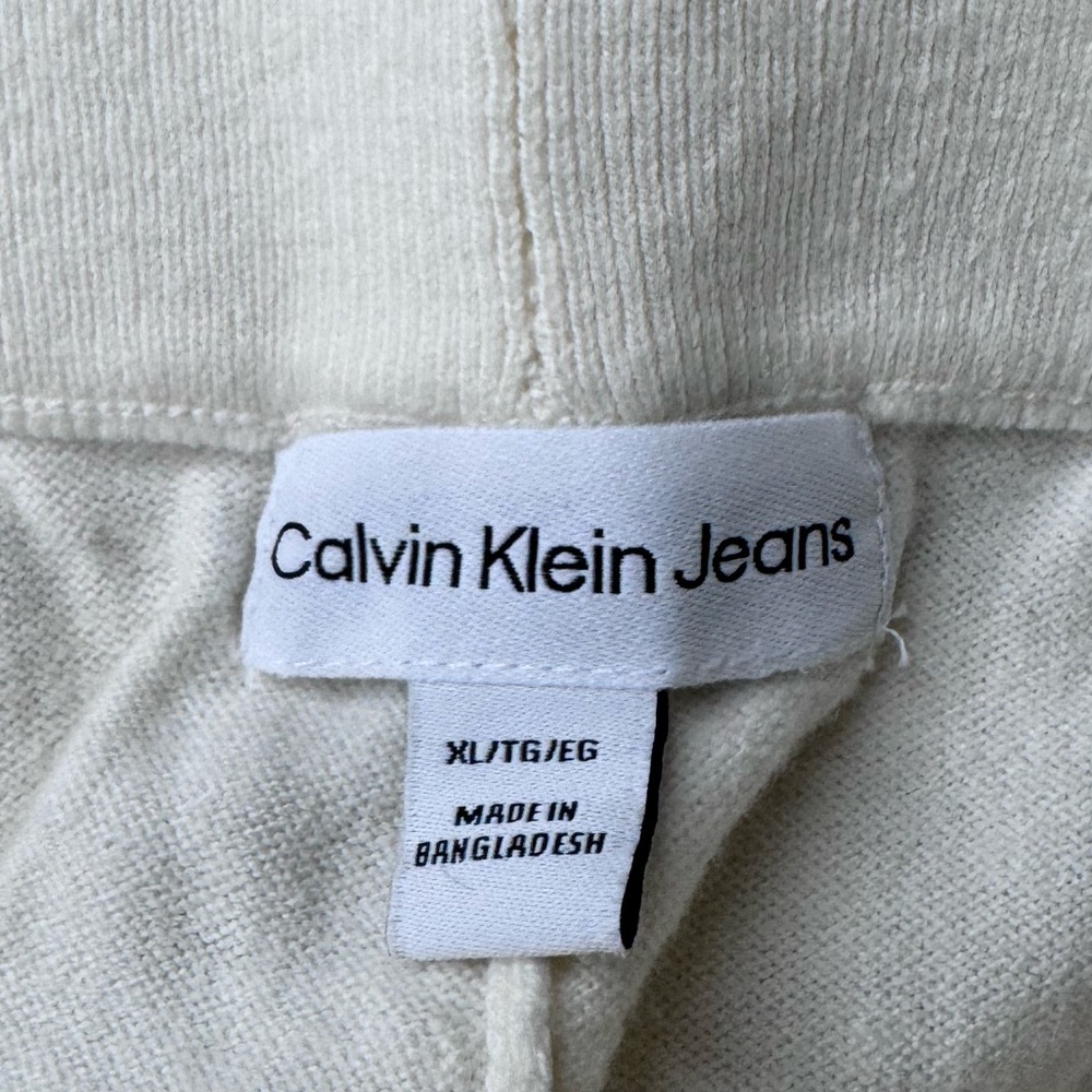 Calvin Klein Jeans Jogger - Picture 3 of 7